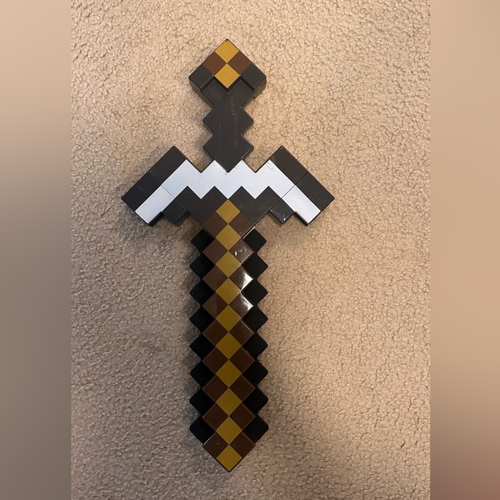 Mattel Minecraft 2 in 1 Iron Sword/ Pick Axe Plastic Toy